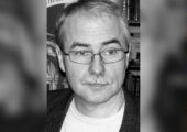 На 70-м году жизни скончался сценарист фильмов «Страна глухих», «Стиляги», «Время первых»