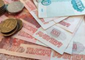 Эксперт оценил вероятность нового шока для курса рубля и цен на нефть