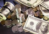 Падать, но управляемо: эксперт сделала прогноз курса доллара к рублю